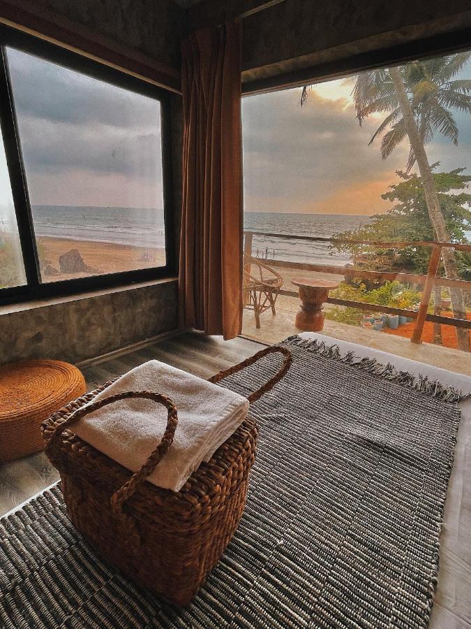 Ukiyo Beach Resort 曼德姆 外观 照片